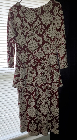 Modest dress - Picture 3 of 4